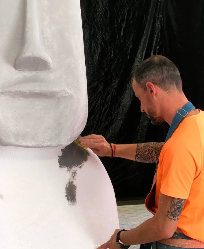 creación de figura en césped artificial aceviños jardinería tenerife